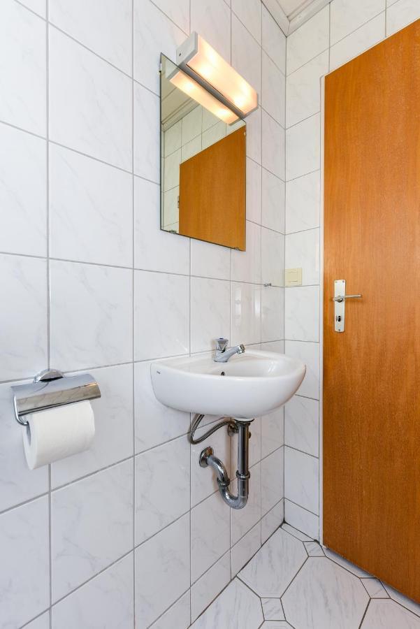 Ferienwohnungen Im Haus Waterkant Нойхарлингерзиль Экстерьер фото