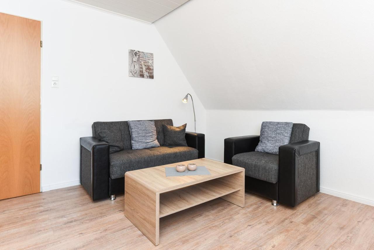 Ferienwohnungen Im Haus Waterkant Нойхарлингерзиль Экстерьер фото